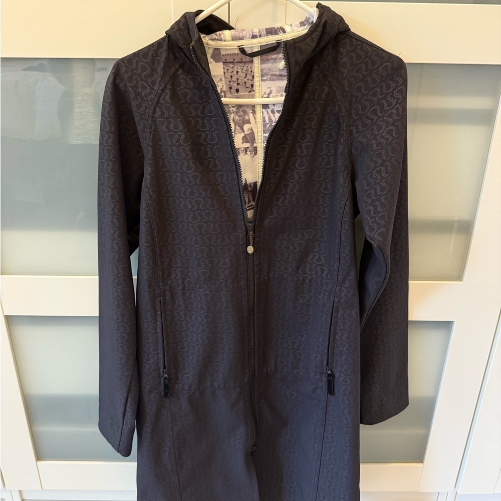 Vintage lululemon athletica Black Hooded Jacket
